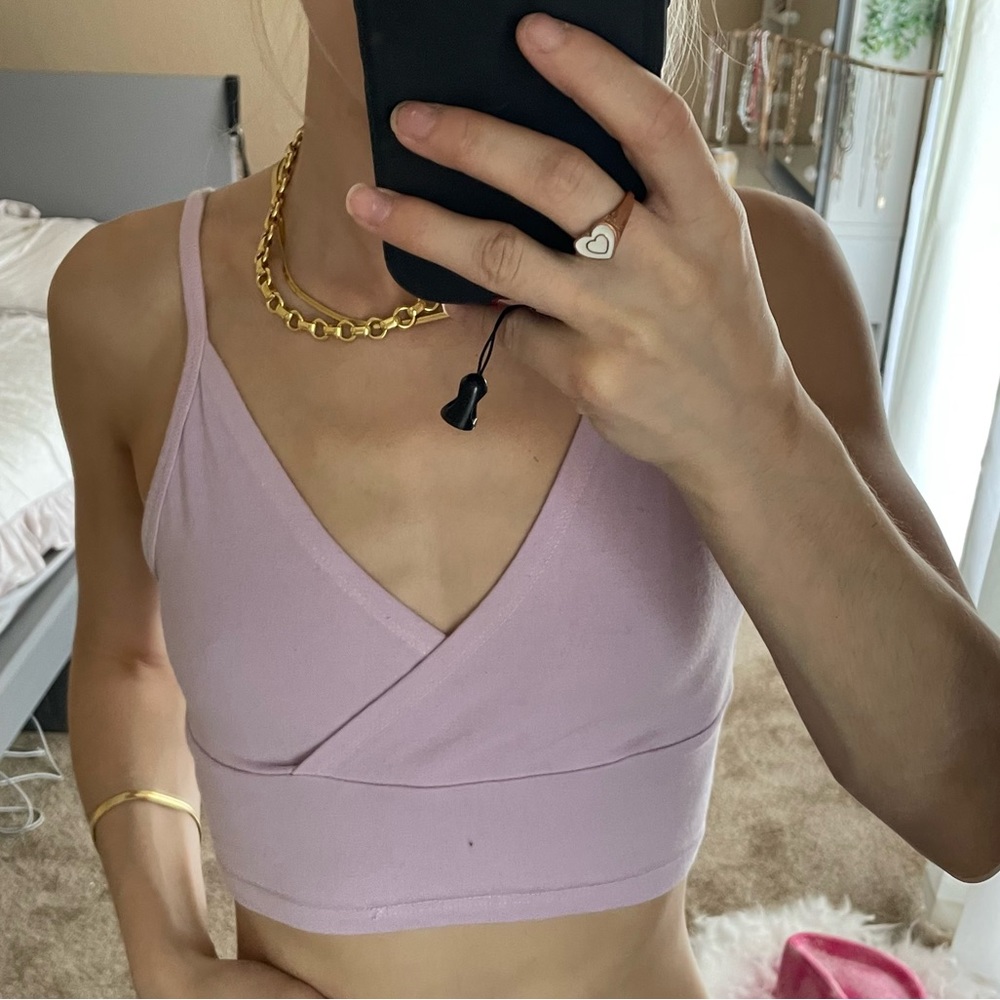 BRANDY MELVILLE PURPLE CROP TOP